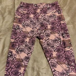 NBC LuLaRoe OS Leggings